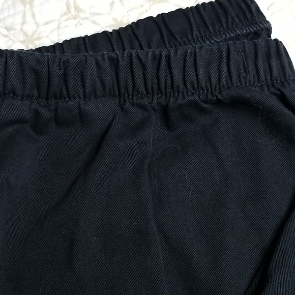 Capris - Picture 1 of 4